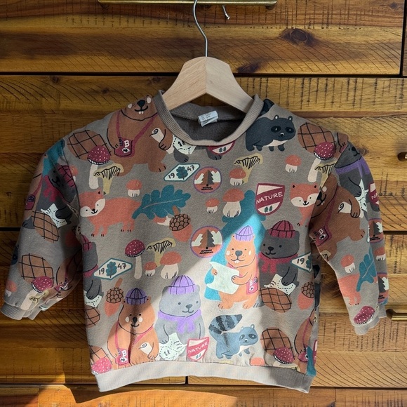 H&M Other - H&M Kids Animal Print Sweatshirt - Brown